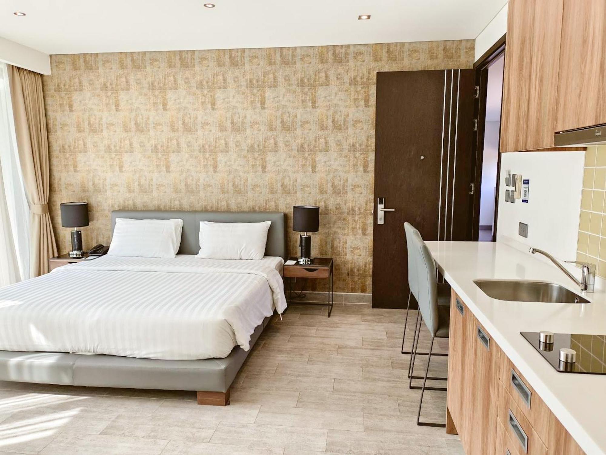 Lets Phuket Twin Sands Resort & Spa パトン エクステリア 写真