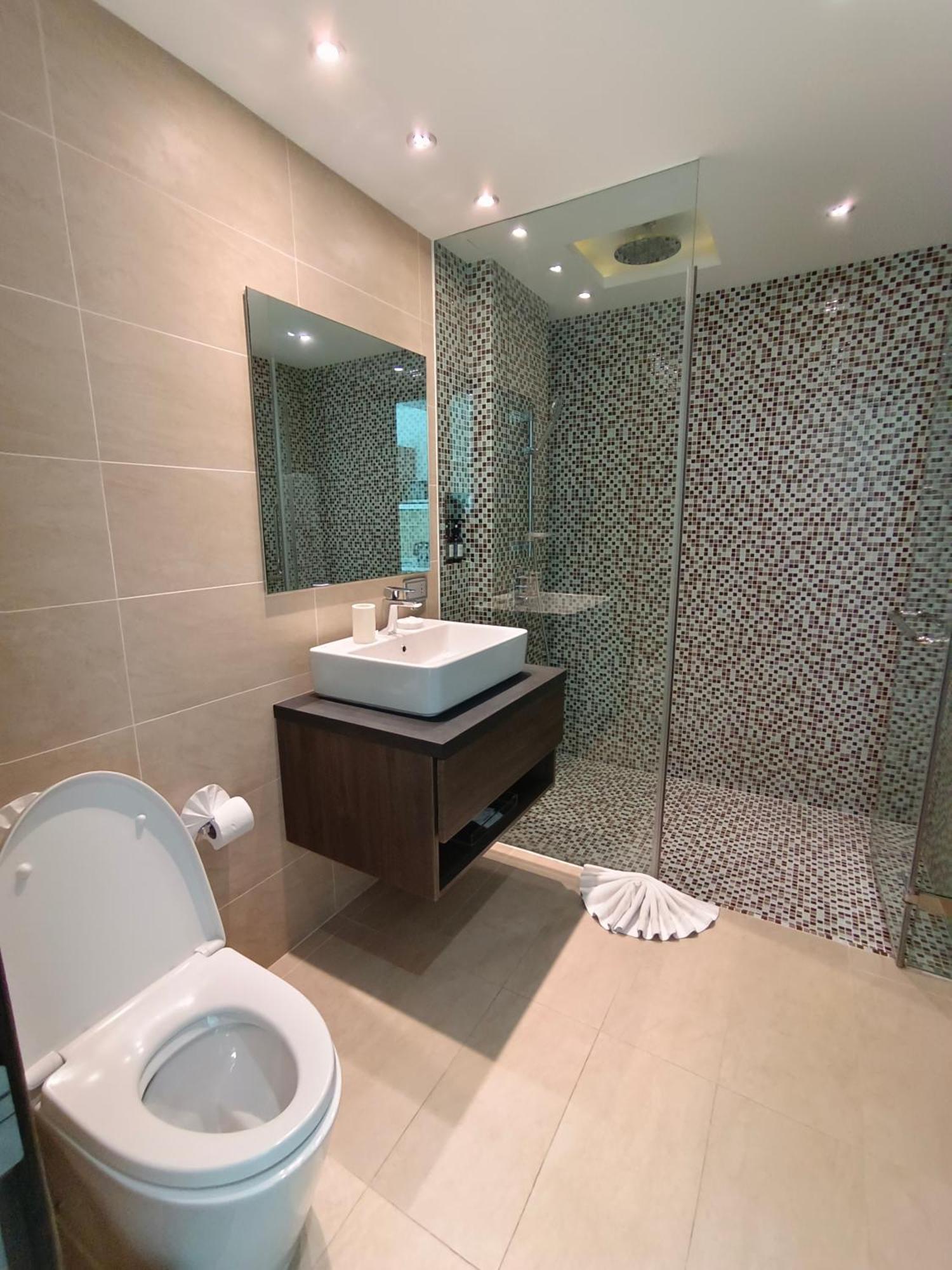 Lets Phuket Twin Sands Resort & Spa パトン エクステリア 写真